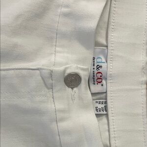 Denim&Co White Jean Pants
